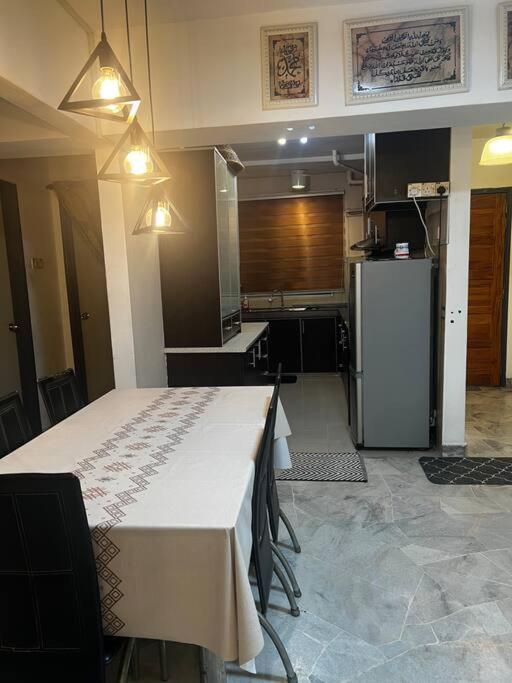 Homestay Bandar Sunway Near Sunway Lagoon Petaling Jaya Esterno foto